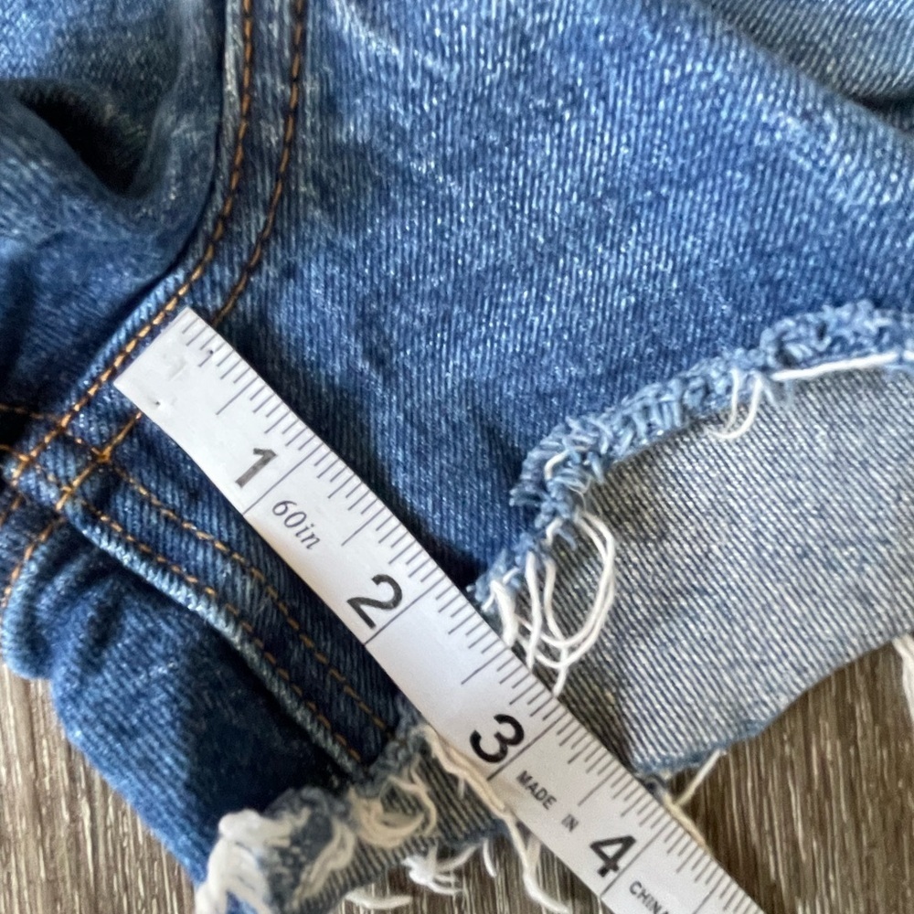 Abercrombie & Fitch Blue Jean Shorts Distressed Frayed Hem - Picture 5 of 7